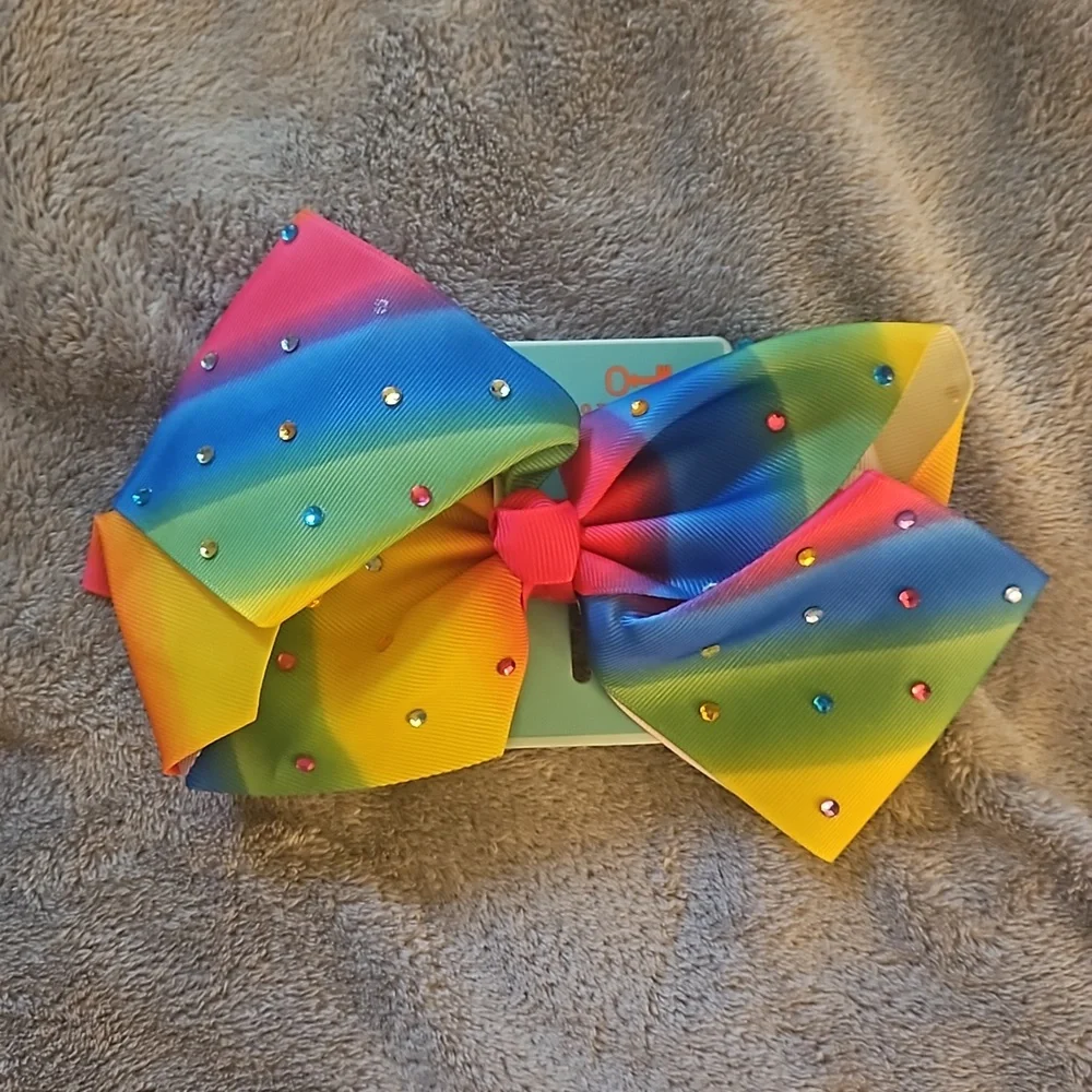 Girl's rainbow bow